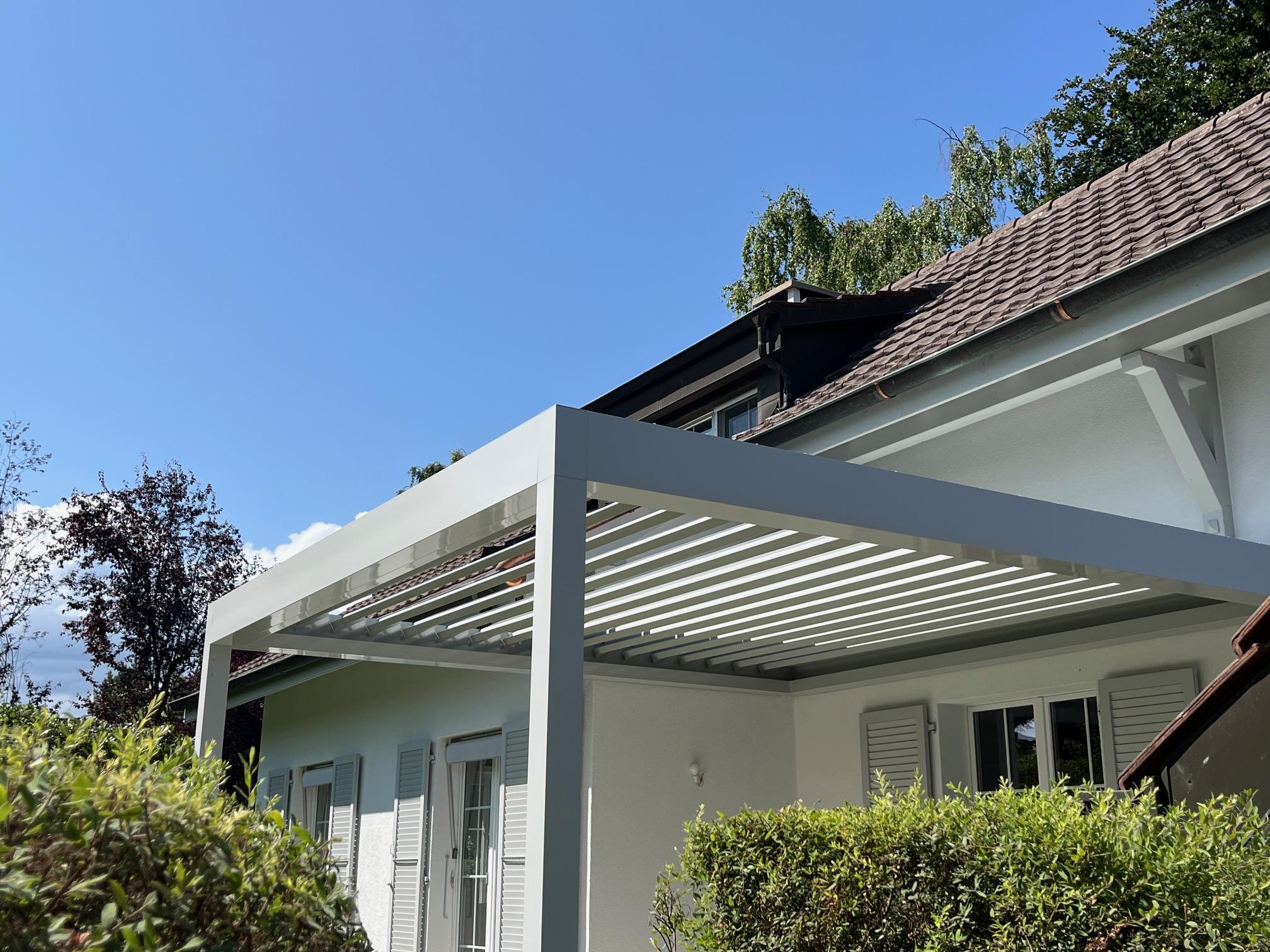 Pergola à lames orientables