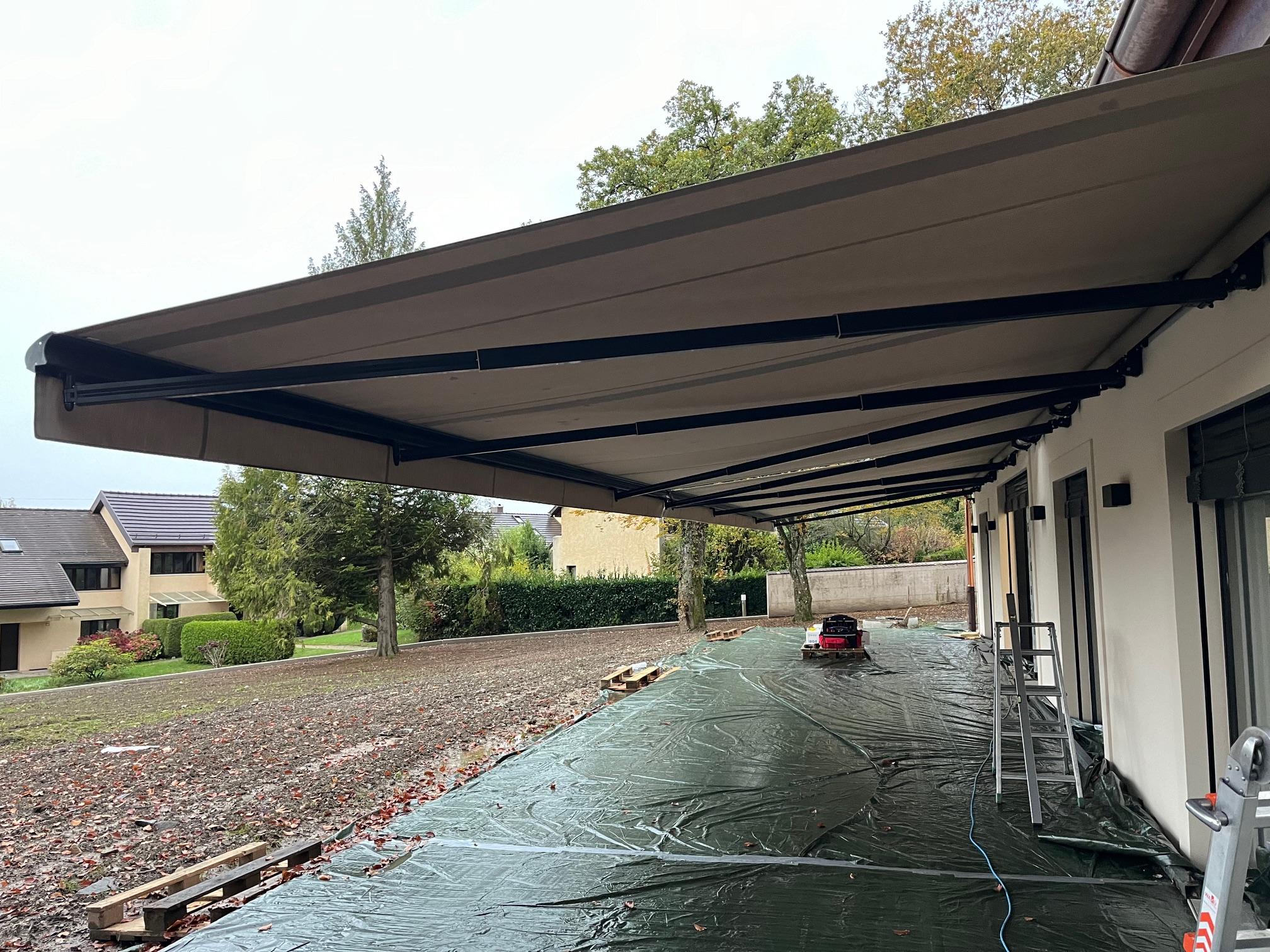 Store toile à bras télescopiques