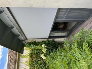 Store toile vertical zip